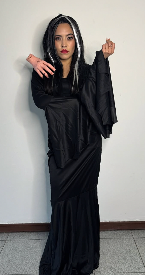 Morticia Vibes