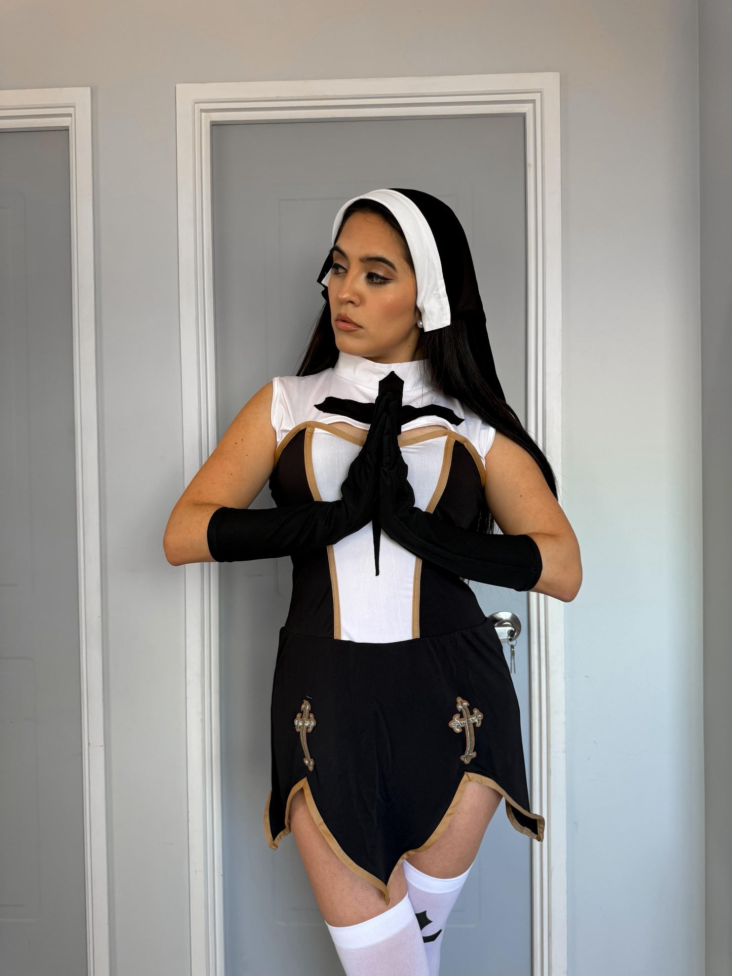 Disfraz “monja”