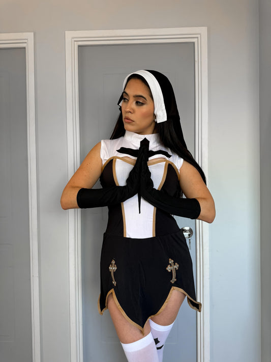 Disfraz “monja”