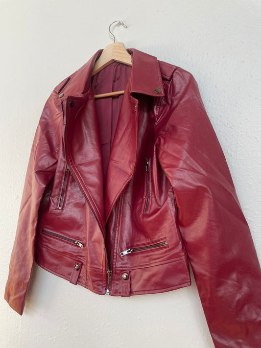 Chaqueta eco cuero burdeo